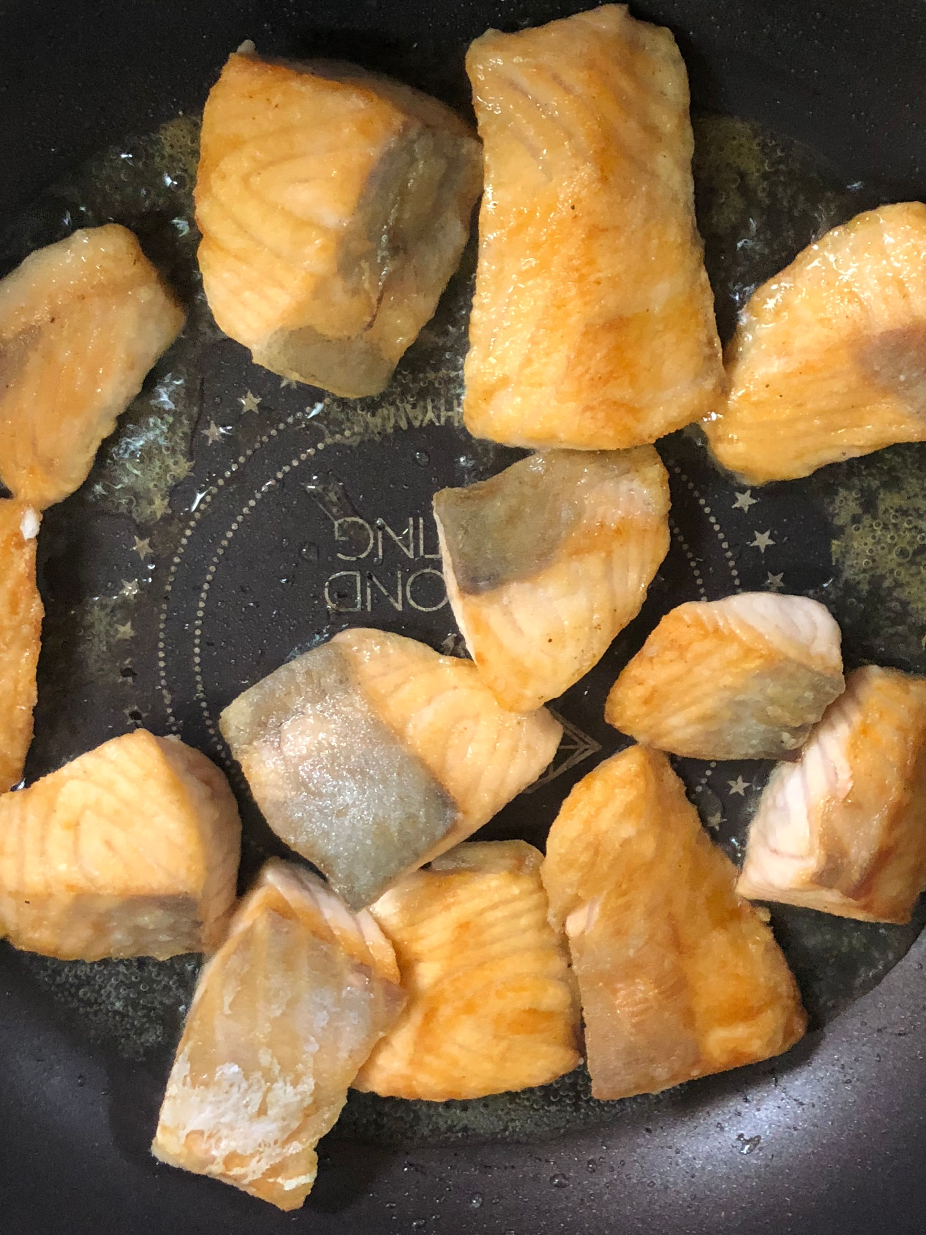 鮭の甘酢照り焼き。 時短食材切り身でさっぱり味 塾弁にも。 : ちょりまめ日和ちょりママ 西山京子 オフィシャル料理ブログ Powered byライブドアブログ