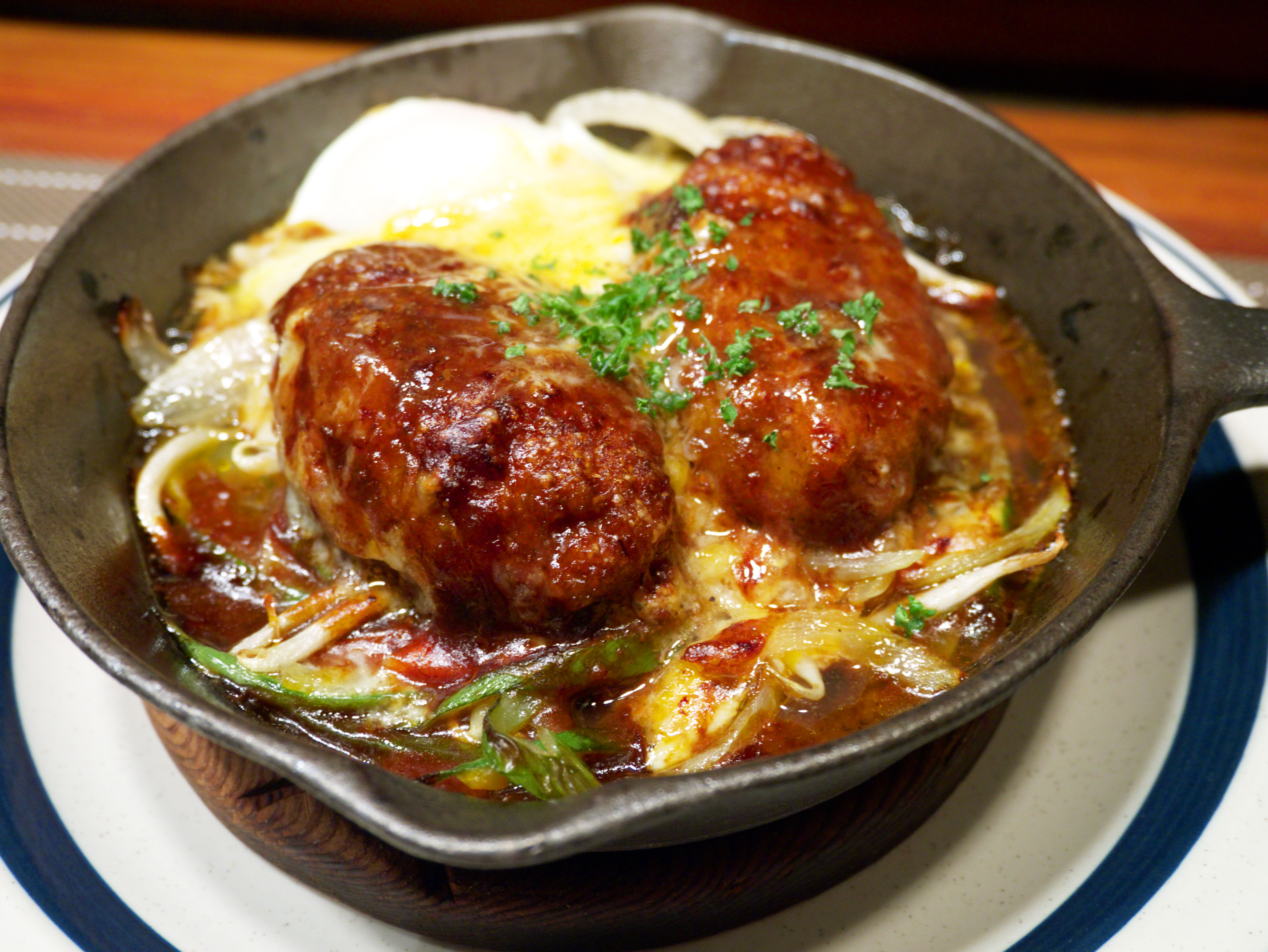 ハンバーグ」の写真素材118,740件の無料イラスト画像Adobe Stock