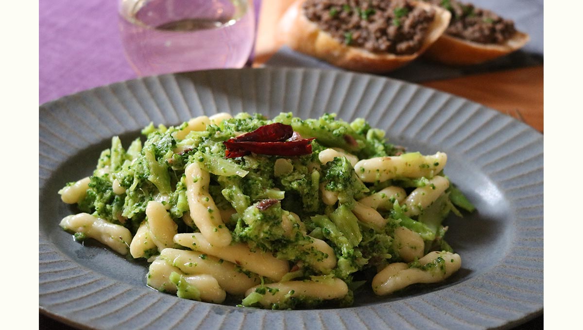 Vol.14 カヴァテッリ・ネーリ Cavatelli neri - シチリア発！La Vacanza Italiana