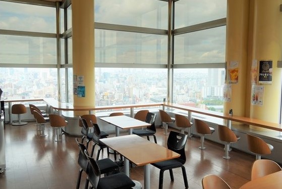 アサヒビール本社から見た世の中は“ビール色”なのか