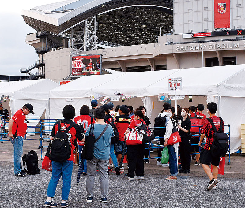 あなたの街にらさんたがやってくる！なんと、らさんたが 今週末 埼玉に出店しますー✨ ＼ 美味しいカレーパン是非全国のみなさんに食べてほしい😆 埼玉スタジアムにて パンフェスに出店！ 関東のみなさん 是非遊びに来てくださいね♥️らさんたランドらさんた