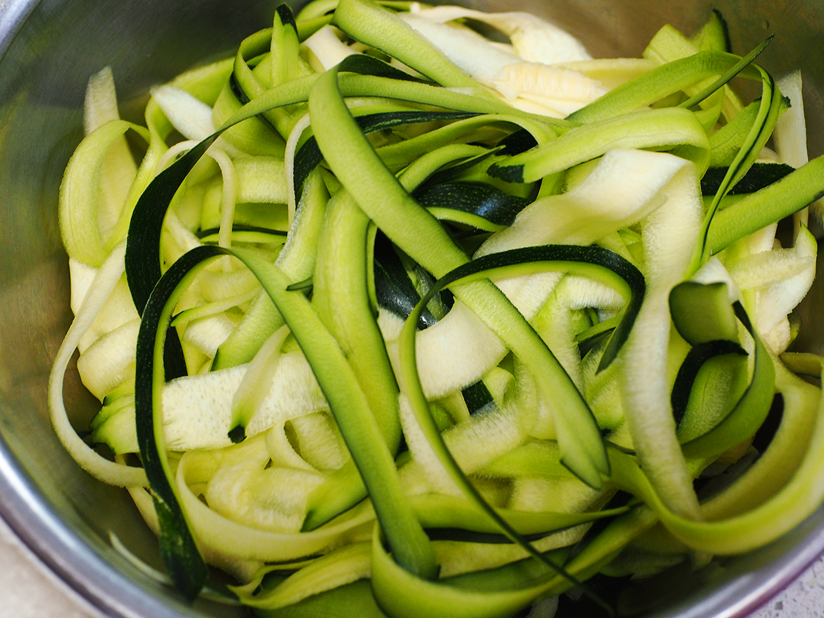 ズッキーニ 人気レシピ40選～ナムルや炒め物、パスタやフライなど大人気レシピを調理法別にご紹介！ - E・レシピ 1 1ページ