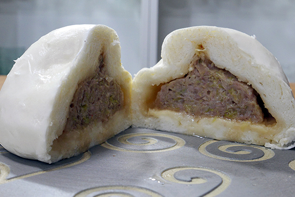 横浜中華街で食べ歩き 肉まん・豚まん編 ！人気やおすすめは？お土産も買ってみたハマのくま横浜散歩