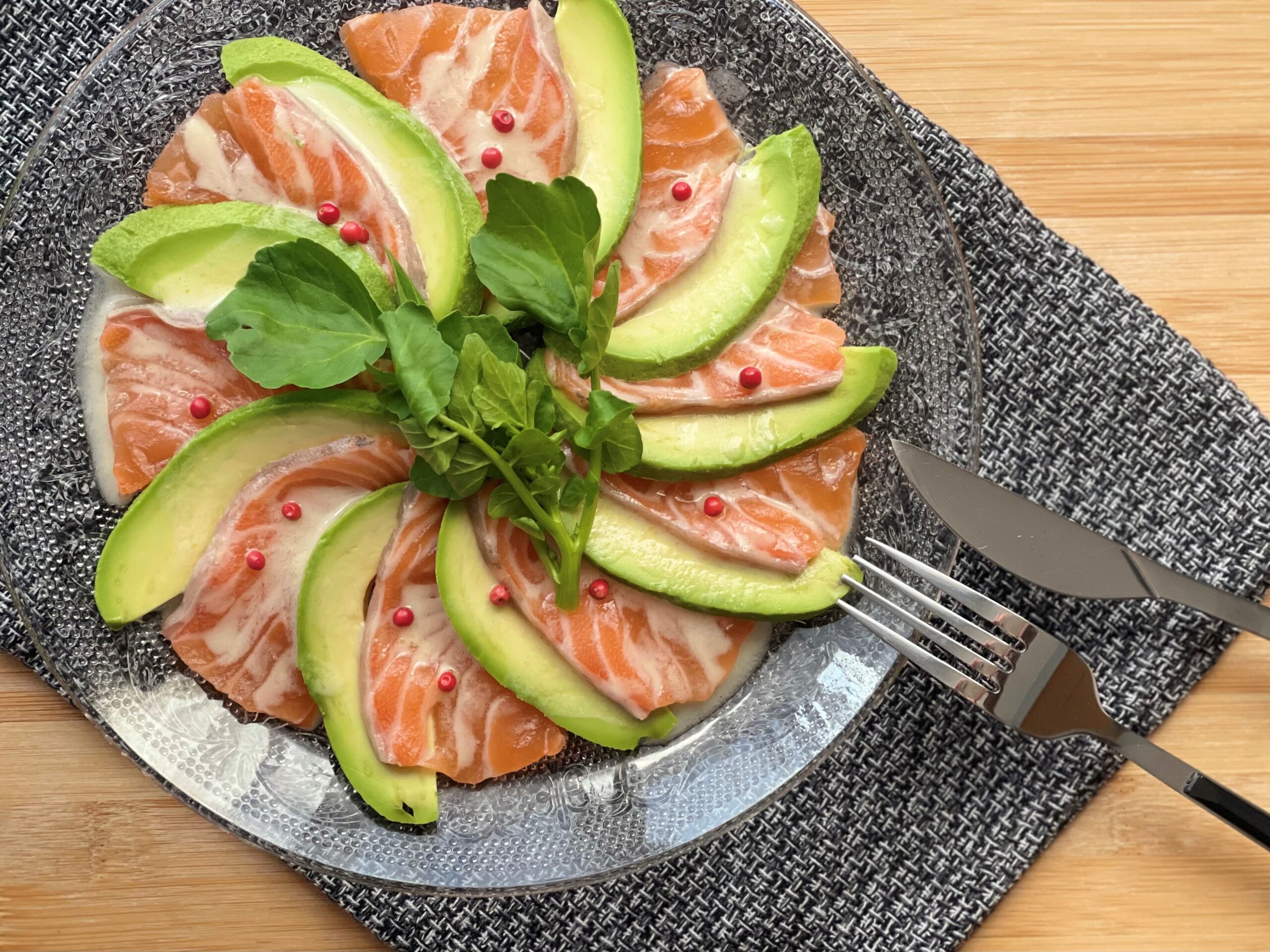 サーモン×アボカド タルタル・カルパッチョ特集♪絶品レシピ6選の人気レシピ・作り方デリッシュキッチン