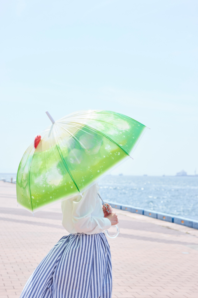 透明なクリームソーダ。 京都グルメ京都カフェクリームソーダTikTok