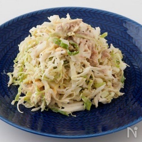 スピード副菜！ 茹でキャベツのラー油和え