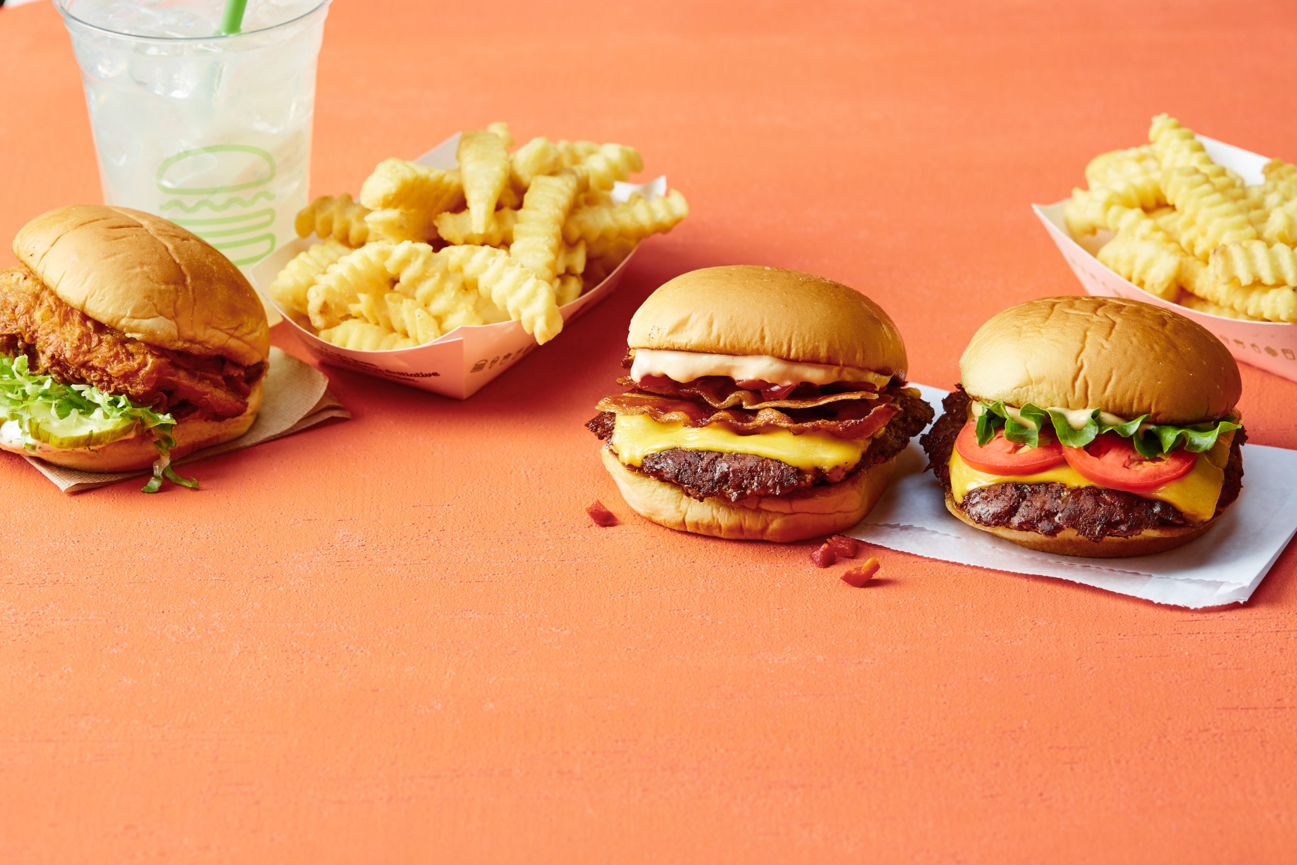 シャックバーガー ダブル＆クラシックシェイク チョコ」 シェイクシャックアラフィフ グルメ日記