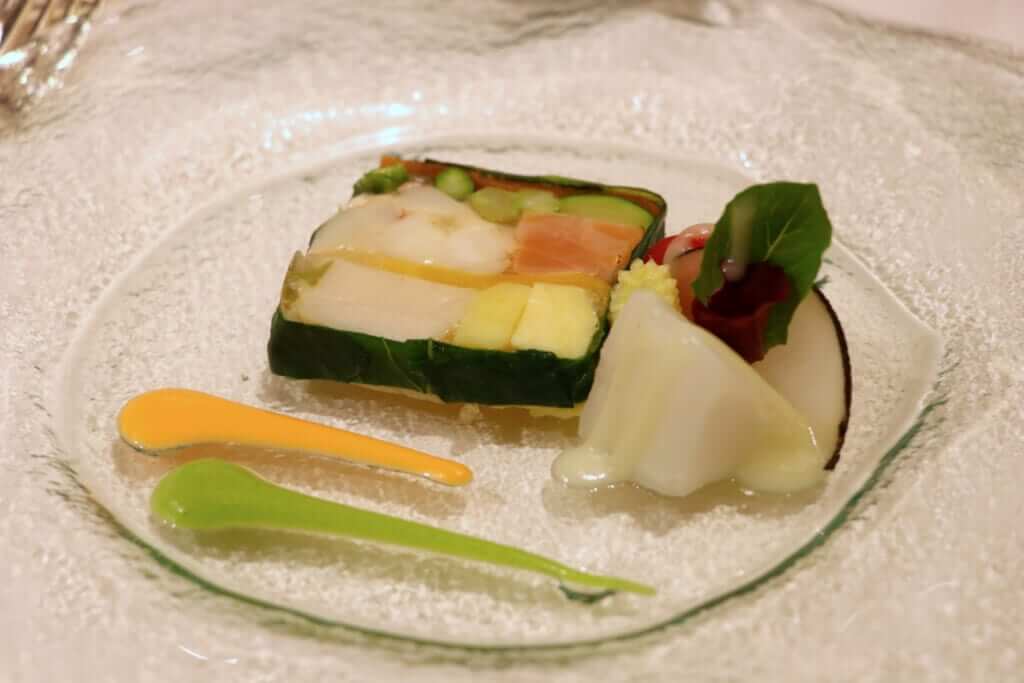 本格フランス料理のシェフが作る 豪華海鮮オードブル & おうちで作ろう本格フレンチフルコース 伊勢海老、鮑入り豪華ハレの日御膳！全9品２段重！フレンチ レストランKIYAMURA キヤムラ の通販・お取り寄せなら ぐるすぐり