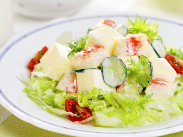 きゅうりとカニカマのマヨ醤油和え