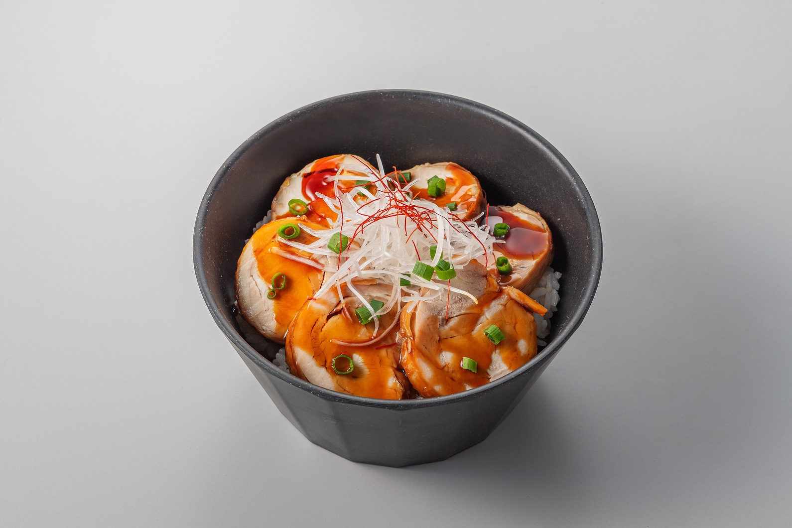 簡単ガッツリ飯！食欲そそる「チャーシュー丼」の人気レシピ10選