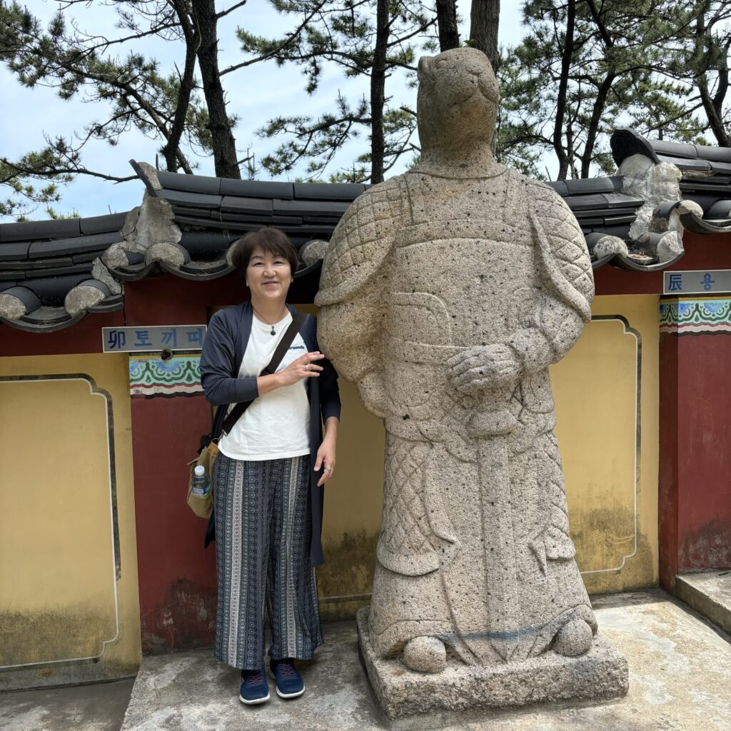 2024年5月の釜山旅行✈️ 行ってみたかった貝焼きのお店と、海東龍宮寺ヘドンヨングンサ 。ヘドンヨングンサ釜山旅行조개구이맛집釜山観光韓国旅行韓国生活釜山旅行海外生活seoul_koreaseoul🇰🇷korealife日韓夫婦韓国在住부산갈만한곳