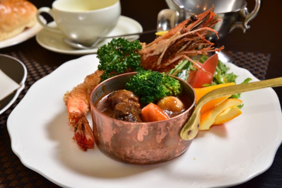 ゆっくり流れる一人カフェ時間。海の見える『Gallery&Cafe FUN』でコーヒー飲んでホッと-浜田市日刊Lazuda ラズダ-島根・鳥取を知る、見る、食べる、遊ぶ、暮らすWebマガジン