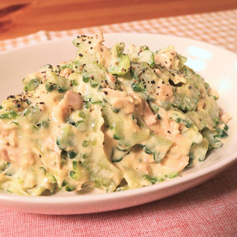 子供も食べやすい ゴーヤとツナと炒り卵の塩昆布サラダ