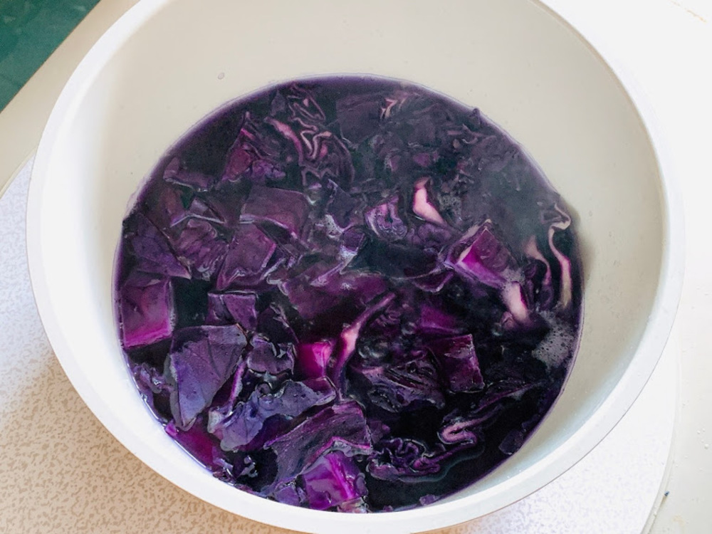 実験遊び 紫キャベツでカラフル色変化！〜素材 紫キャベツ〜保育と遊びのプラットフォーム ほいくる