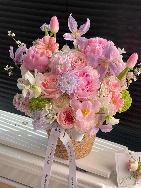 古希のお祝い用 ムラサキ系の花束フラワーショップ エールフラワーズ