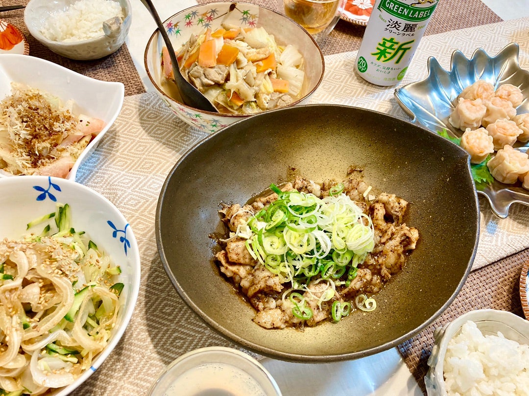 お酒もご飯も進む♡白モツとにんにくの芽の味噌炒め