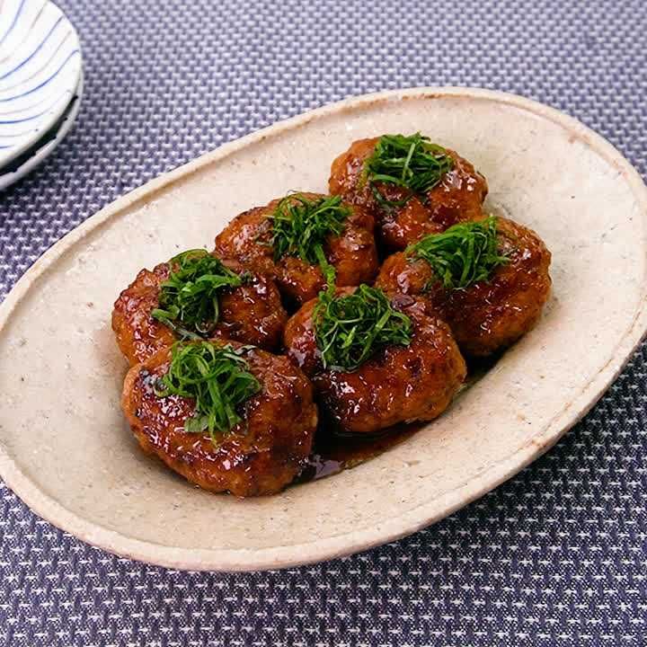 豚ミンチと大葉のつくね♪甘辛タレがからむ