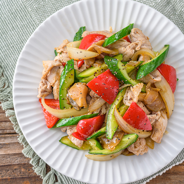 簡単おいしい『ご飯がすすむ肉野菜炒め』の作り方 夢眠ねむのレシピ夢眠ねむのグルメ布教活動オレンジページnet