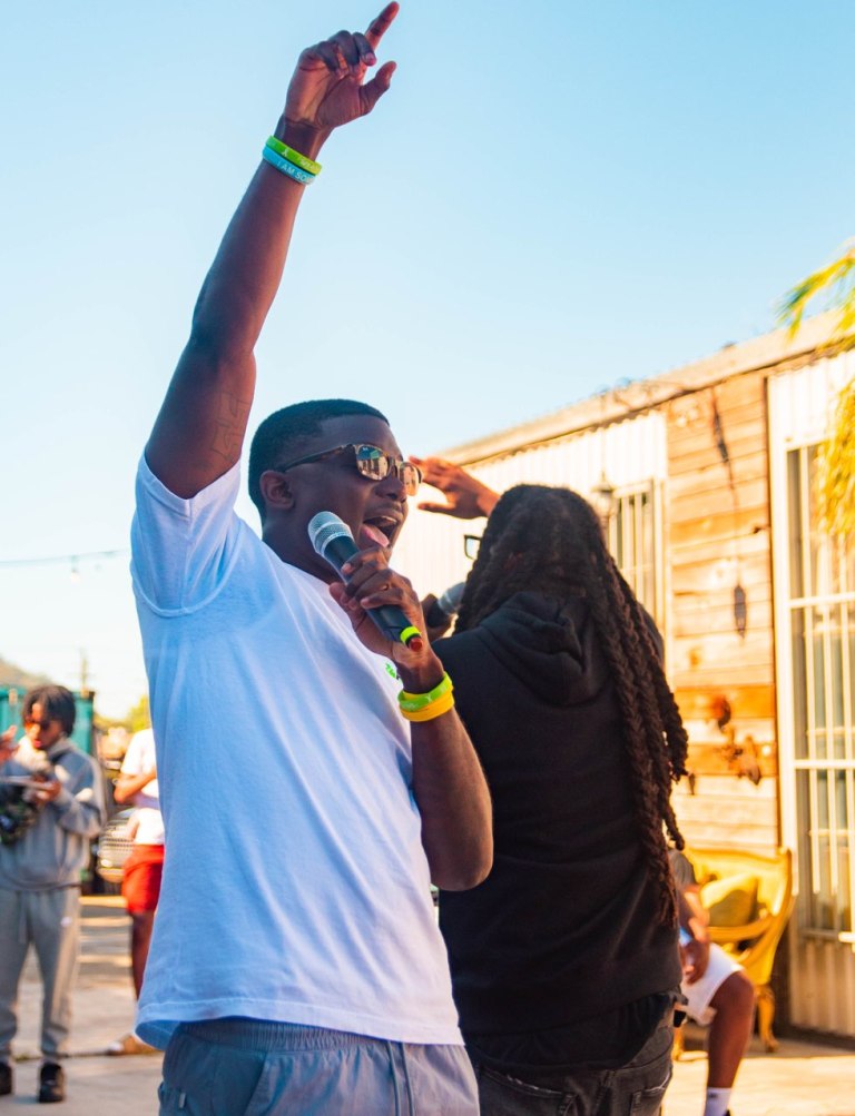 NBAプレーオフで注目のクーズ男とハリバートン