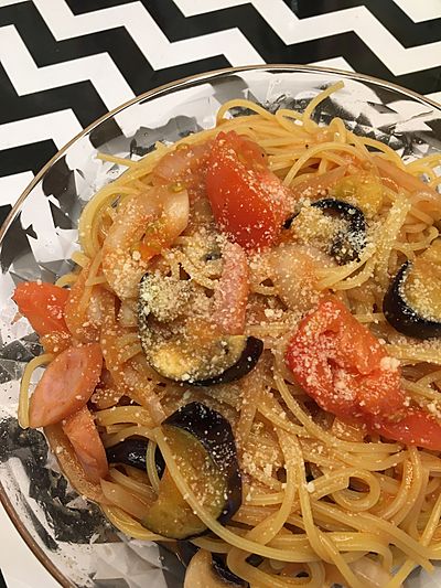 なすとピーマンたっぷりナポリタン