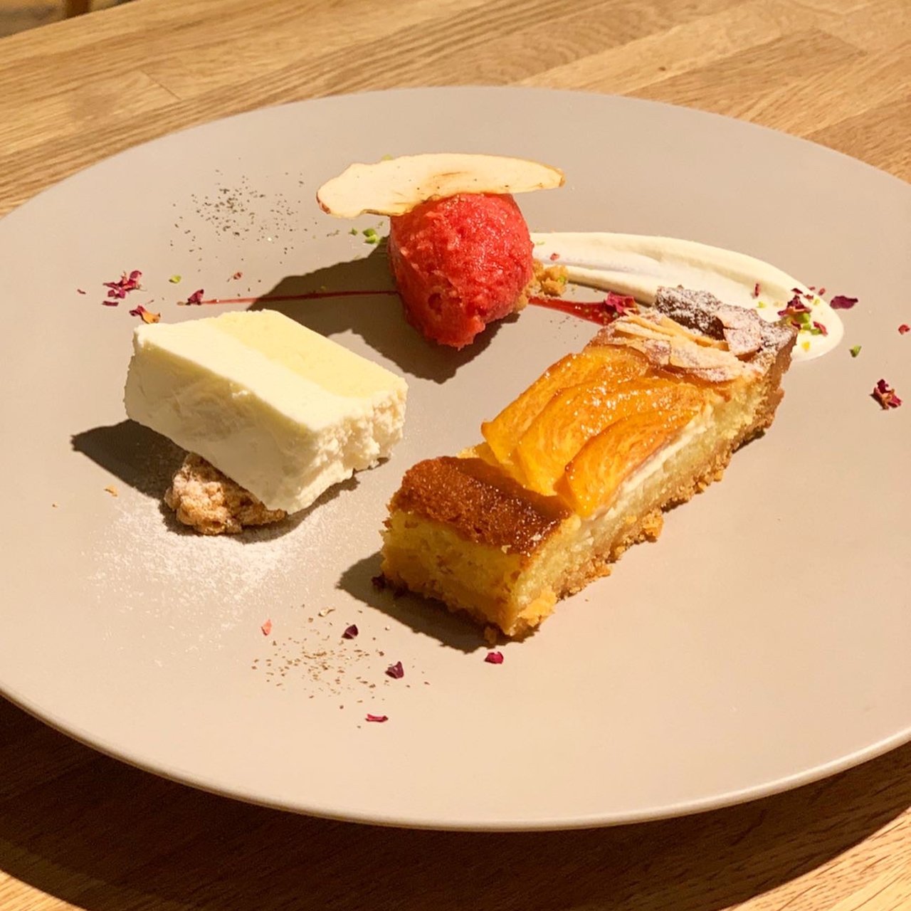 プレミアホワイト*バスクチーズケーキ 〜生クリーム使用