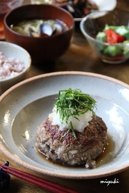 焼けました～～～～フワフワで、ジューシーなハンバーグ。今回は和風おろしで💖 – アロマガーデンtheクッキングスタジオ