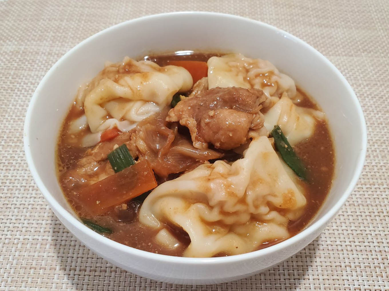 すみれ ワンタン味噌スープ@日清食品 : くらくらな日々Z ・大阪グルメ