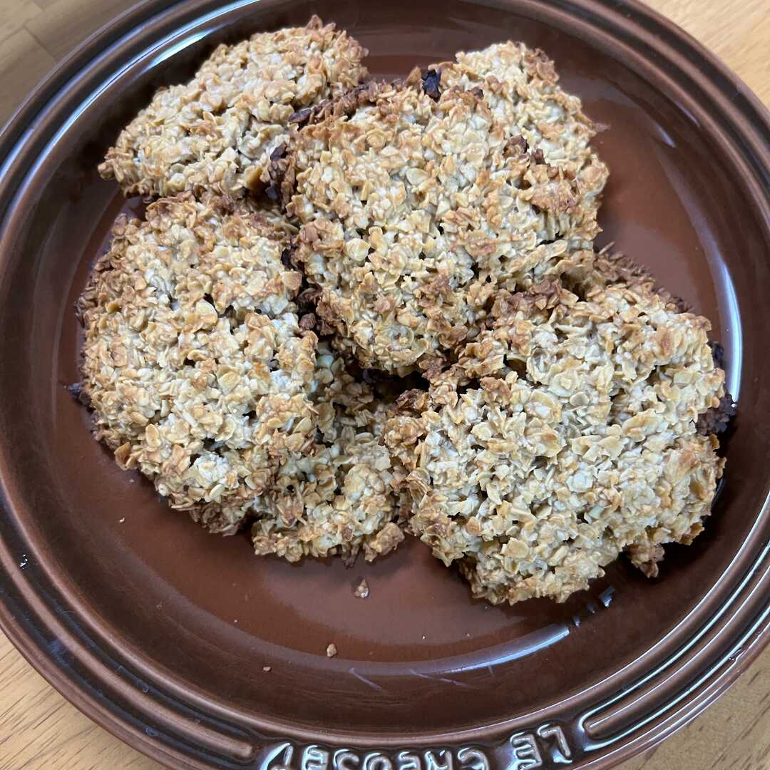 材料3つだけ、砂糖不使用！簡単「チョコバナナオートミールクッキー」 - 朝時間.jp