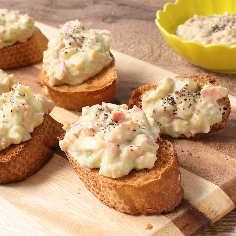 アボカドスモークサーモンのクリチディップ