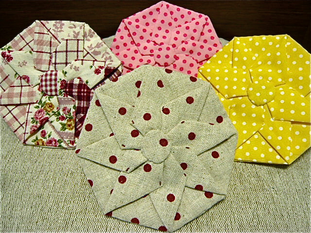 20 件の素敵な「手作りコースター 紙」のアイデアを今すぐ保存コースター、手作り、コースター 手作り など