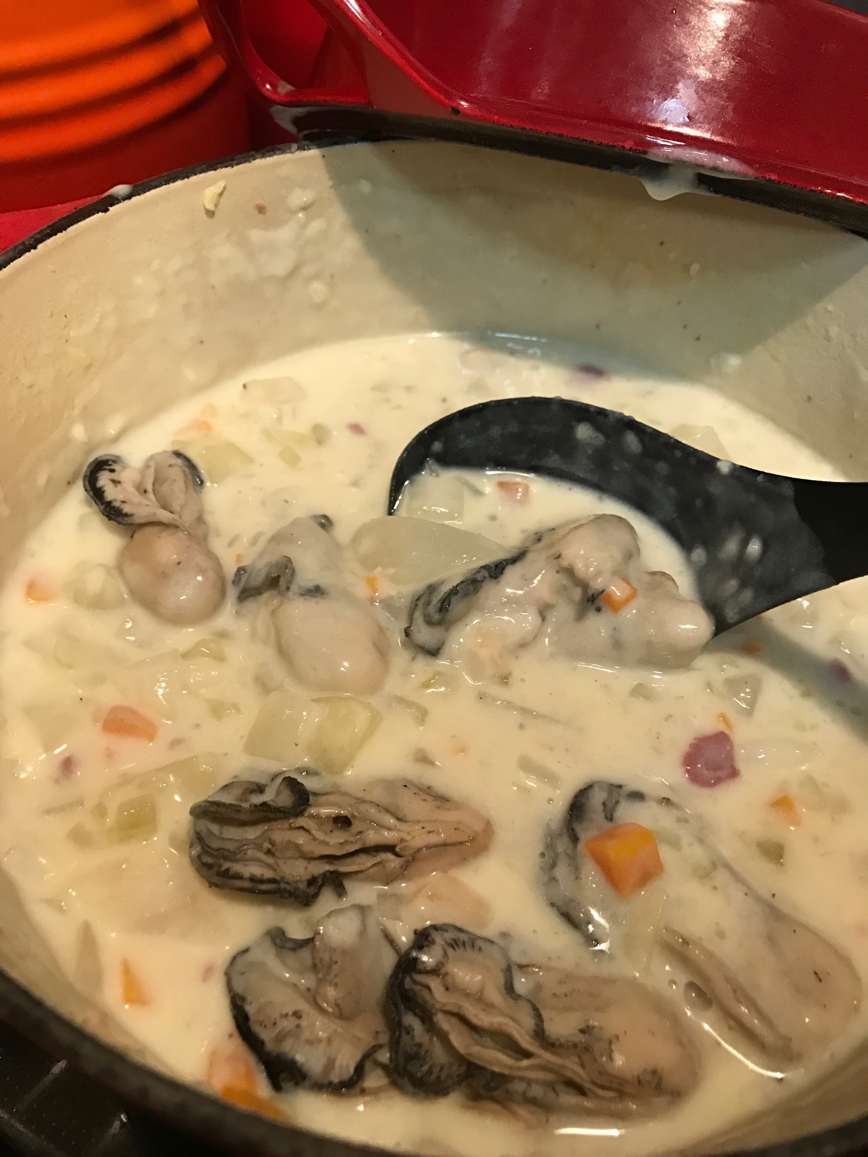 沸騰ワード元旦SP ホタテと牡蠣のクラムチャウダー&チーズトーストの作り方。志麻さんお正月食材アレンジレシピ。2024年1月1日 - miraku〜美楽食