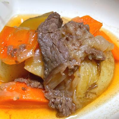 アイリスオーヤマ 電気圧力鍋で味しみしみ、ホロホロ肉じゃが