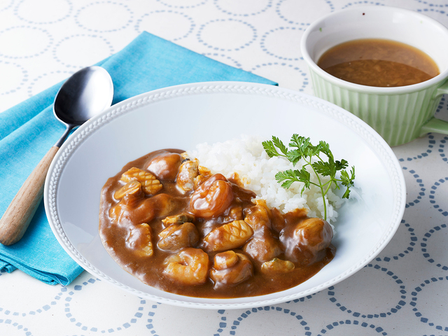 シーフードミックスと野菜の具だくさんカレ