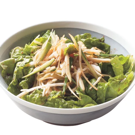 チョレギサラダ」の基本レシピ。具材には何を使う？ - macaroni