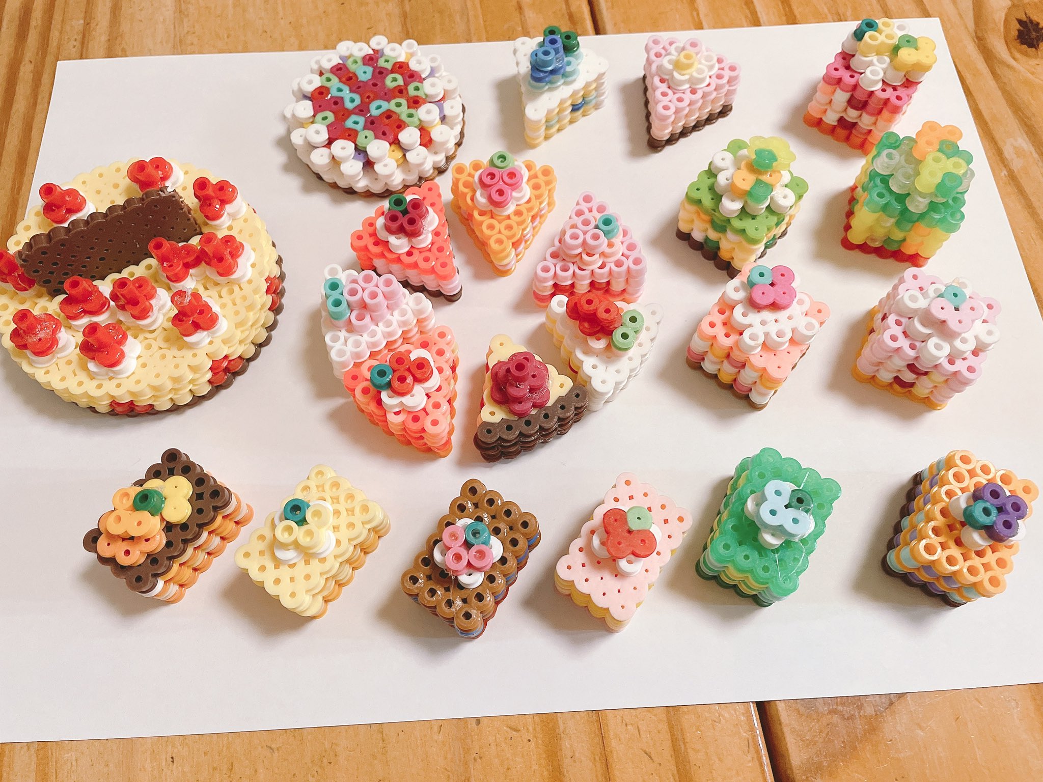 再販3🧁アイロンビーズ図案レシピ♪ケーキスイーツ・パン立体2・平面17