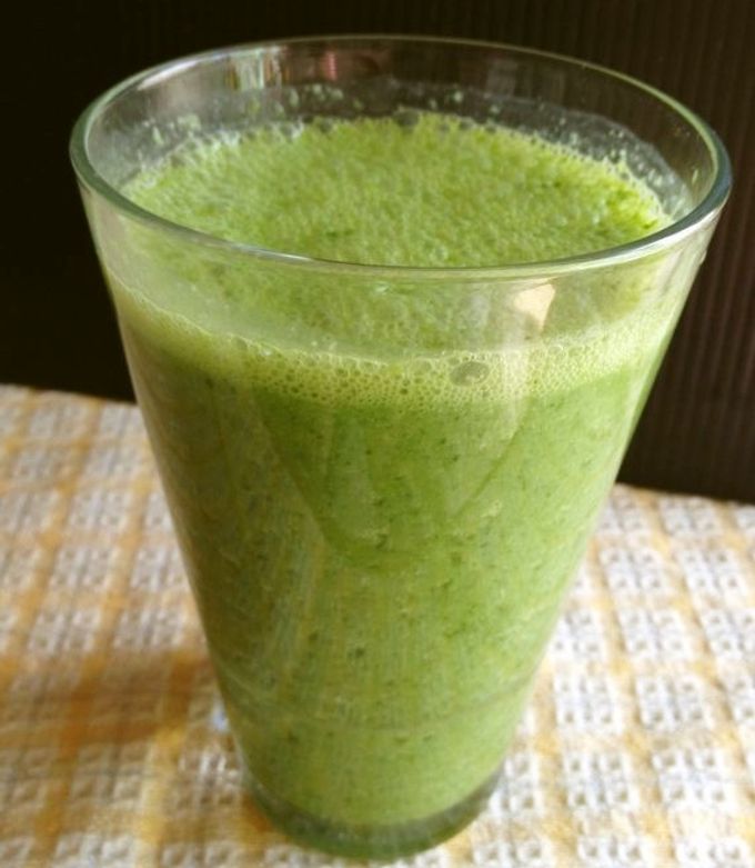 緑色だけどオレンジジュースの写真・画像素材-Snapmart スナップマート