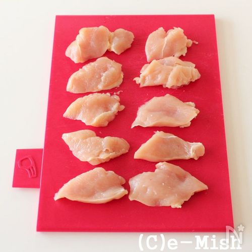 保存版 鶏胸肉が柔らかくなる繊維の切り方！NHKためしてガッテン参考 - プロレシピ.com