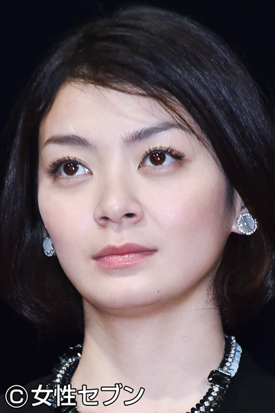 田畑智子、「自殺未遂」を否定 痛々しい包帯の左手見せ「調理中に手元狂った 」1 2ページ- 産経ニュース