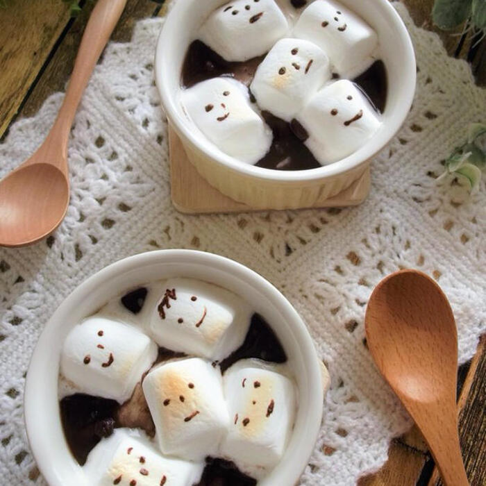 焼きマシュマロの作り方！キャンプやお家で楽しめるアレンジレシピも紹介 - ハピキャンキャンプ・アウトドア情報メディア