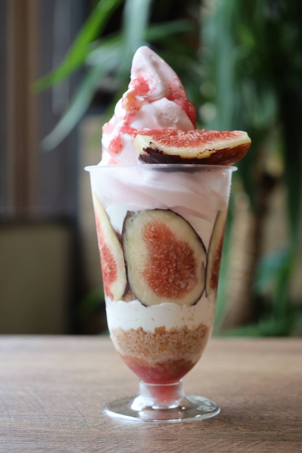 今年もイチジクパフェです🍒 少しだけ去年と変えてみました。 本日も20時までの営業です☕️fig無花果パフェイチジクパフェいちじくパフェ COFFEECHROME 西武新宿線野方駅 徒歩5分 中野駅や高円寺駅からもバスで約10分🚌野方西武新宿線 営業時間平日:8:00-19