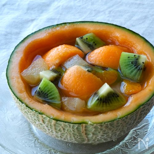 メロンのレアチーズケーキ