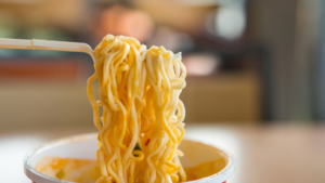 Amazon.co.jp: さぬきごえお試し用グルテンフリー 米粉うどん ダシ付きセット 常温タイプ 3人前国産 米粉麺 3玉グルテンフリー黄金だし 3食付き 初回お試し品 賞味期限5日 : 食品・飲料・お酒