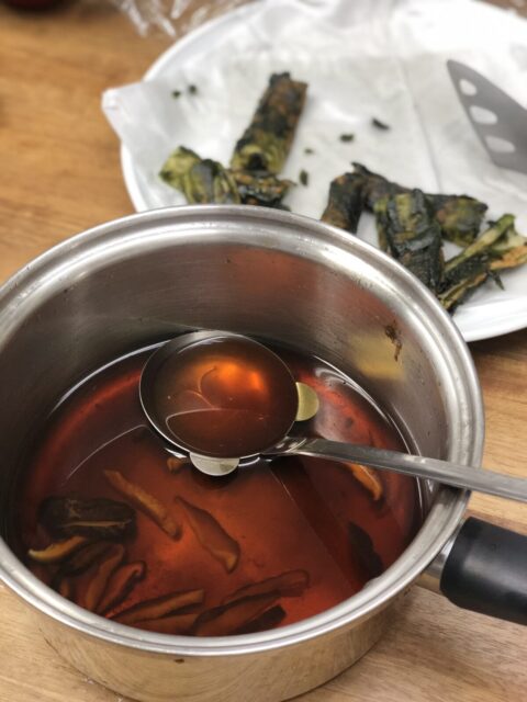 手作り だしつゆ 200ml×2本 出汁 4倍濃縮農林産物直売所 美郷ノ蔵 宮崎県 美郷町 31ab0107めんつゆ 麺つゆ そうめん そばうどん 親子丼 煮びたし 干し椎茸 簡単調理 便利 あっさり さっぱり 国産 セット 詰め合わせ 宮崎県産 産 常温 送料無料 贈答品 父の日 母の日