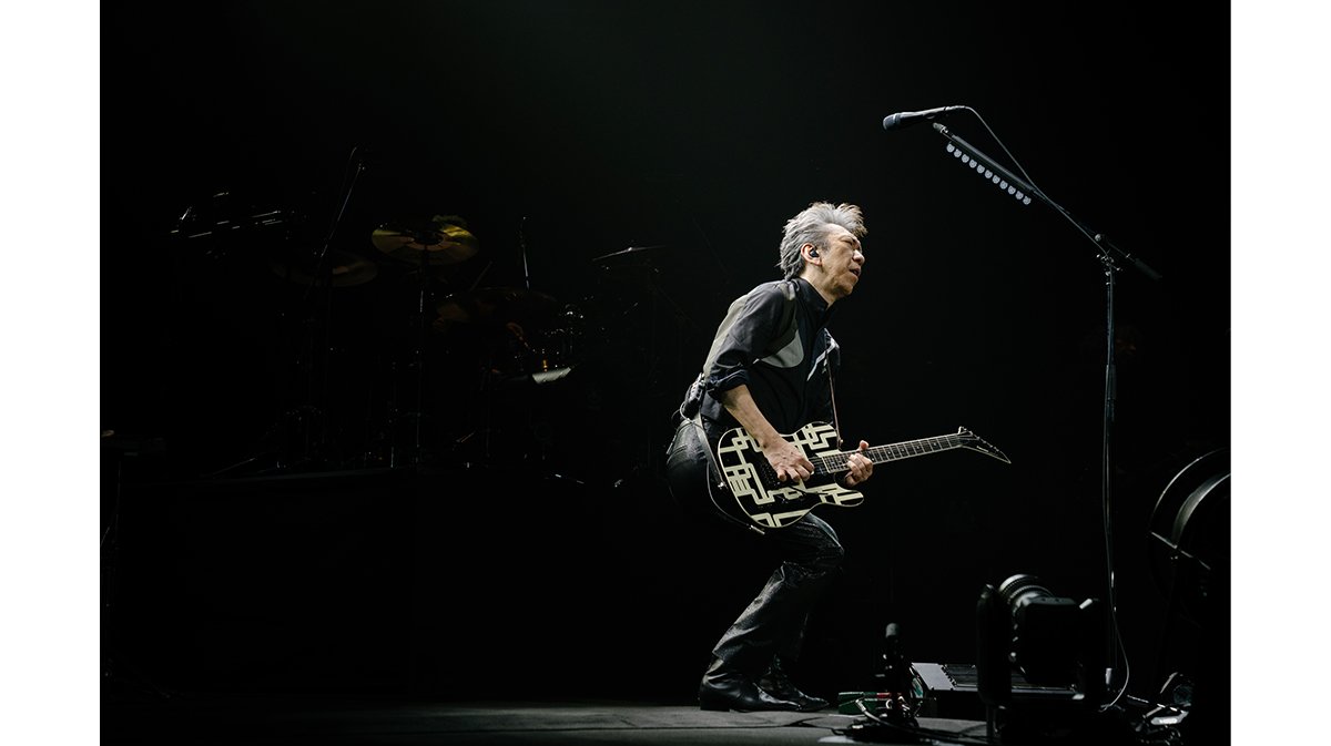 中古非常に良い HOTEI+東大寺 布袋寅泰 SPECIAL LIVE-Fly Into Your Dream-DVDwyw801m