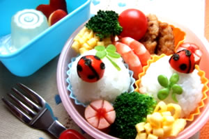 可愛いお弁当を旦那に持たせる嫌がらせ弁当「まるで幼稚園児のお弁当編」 rii- エキスパート - Yahoo!ニュース