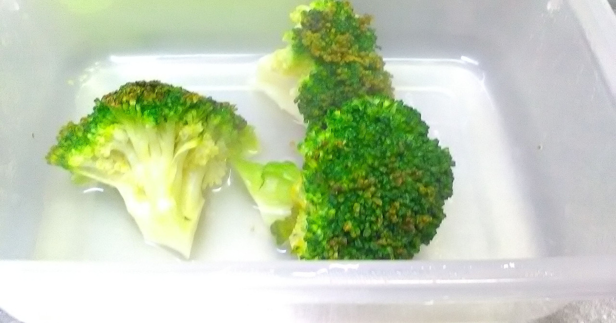 レンジブロッコリーとしらすのガーリック風味