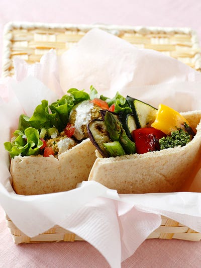 ハラル料理ヴィーガン ファラフェルサンドの冷凍宅配公式マレーチャンオンラインショップ HALAL本格マレーシア料理の弁当を冷凍宅配ハラル認証マレーチャン