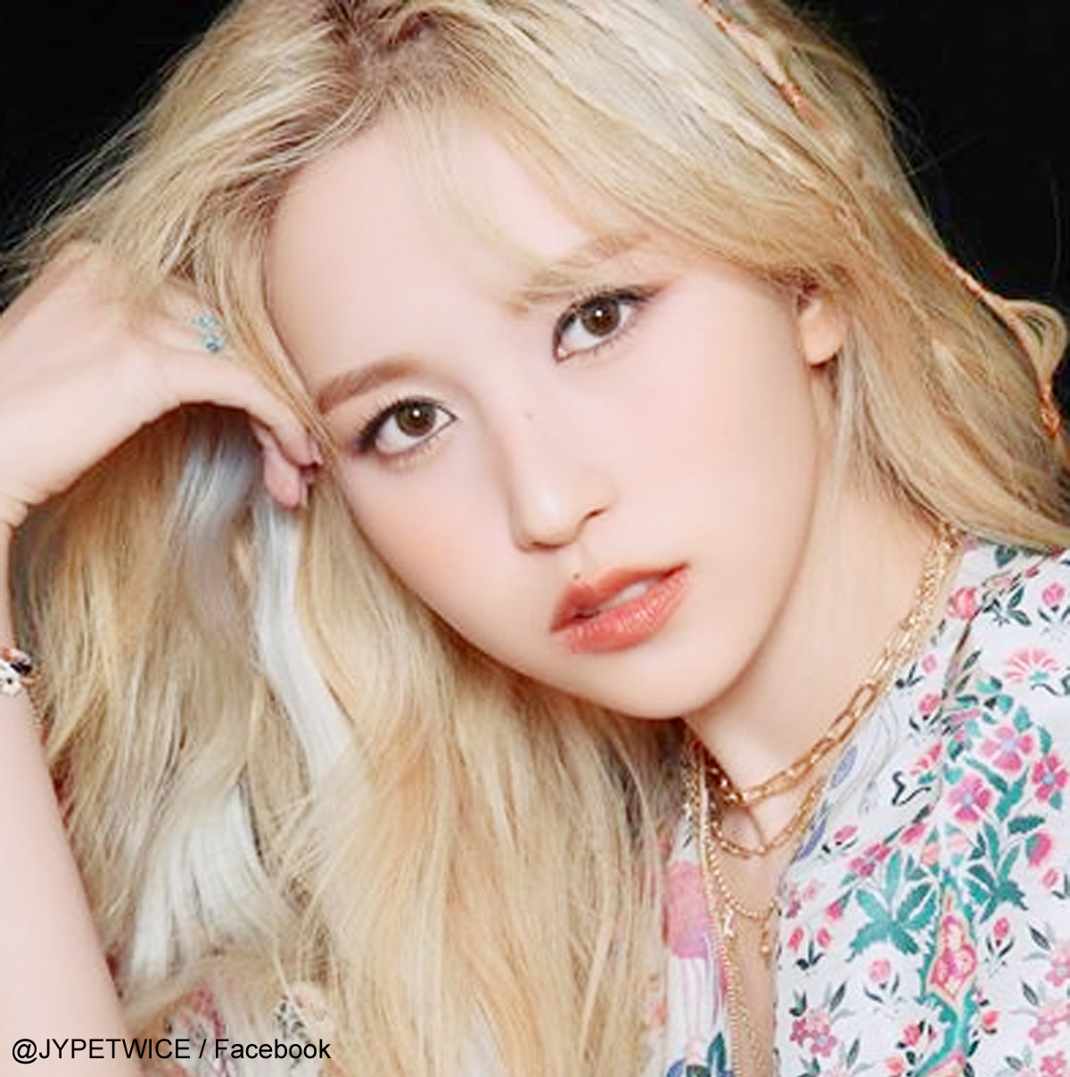 MINAYEON 寿司デート🍣 ミナヨン幸せな時間をありがとう💚🩵 ONCE一同大歓喜！！！2WICE의 데이2 시즌4Ep.나연💞미나 ⇒ https:youtu.be SnbxCJo3svg 다들 주목📢 미나연 새로운 유닛명 공개 모집합니다📝Attention everyone 📢 We're looking for ideas for