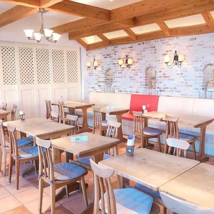 Caffe Banano カフェ バナーノ 越谷レイクタウン駅前店