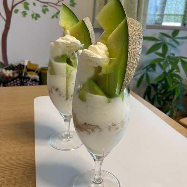 メロンパフェ